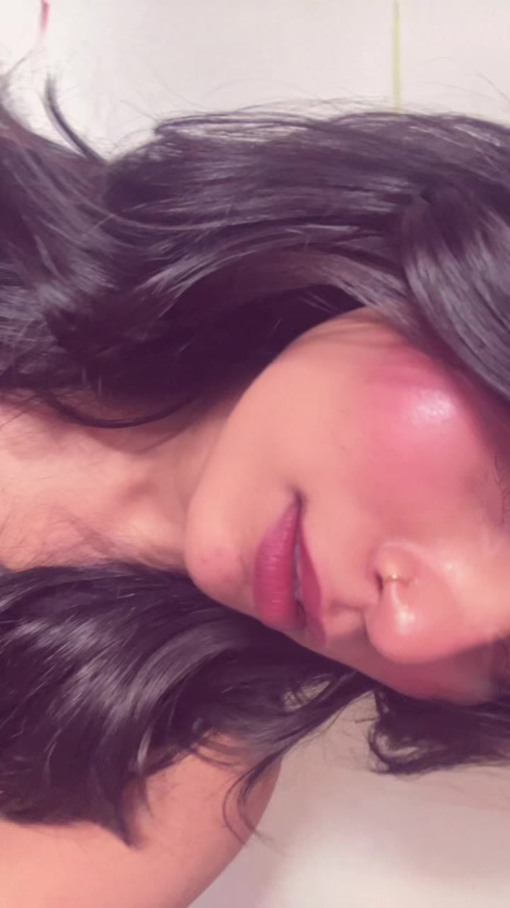 @D_ Br&oacute;W&ntilde; G&iacute;rl