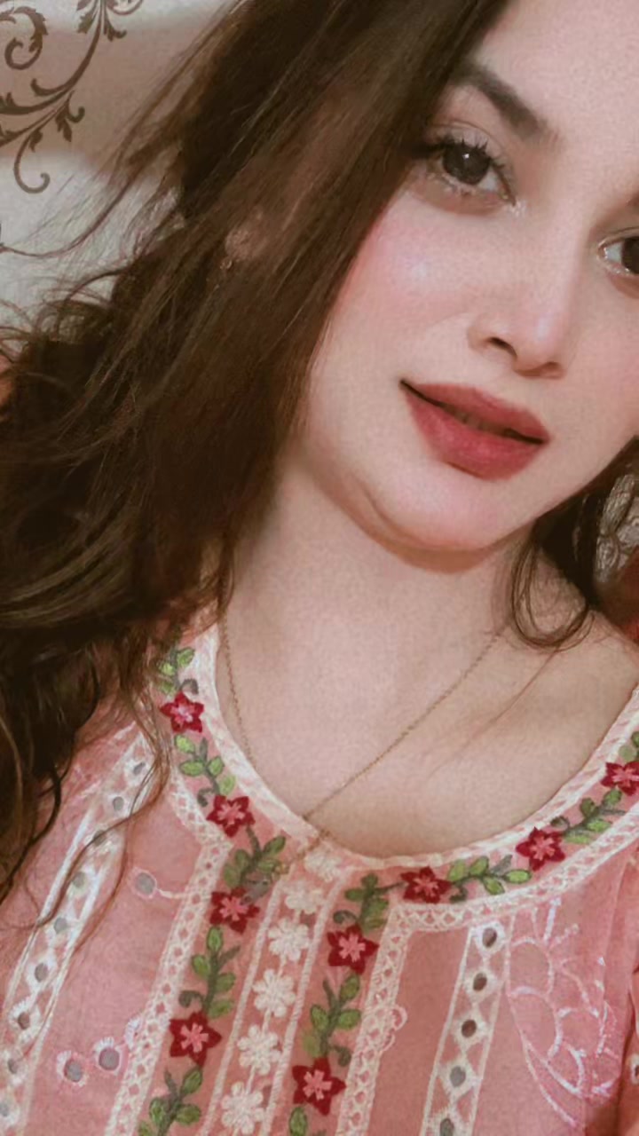 @Emaan🕊️✨