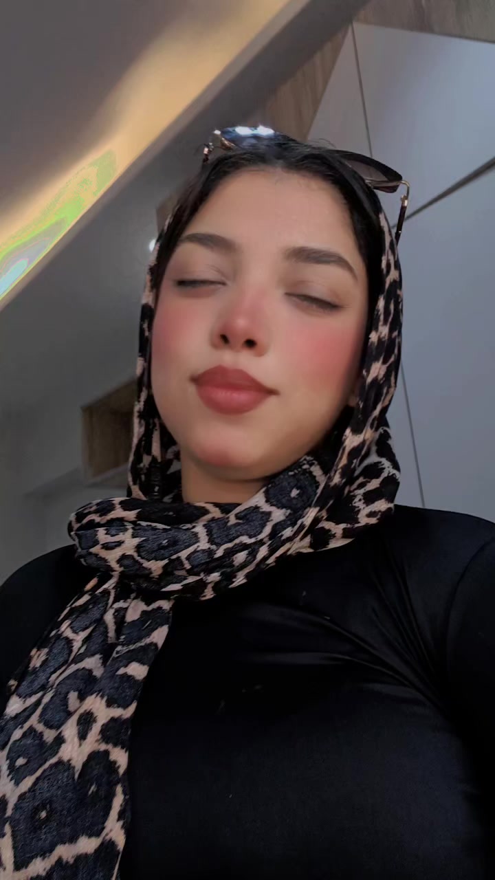@ساره