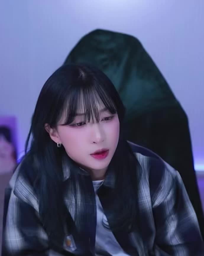 @나비 εїз