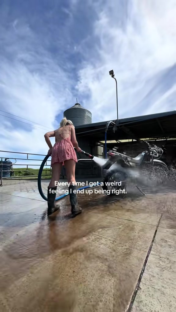 @bikinifarmer