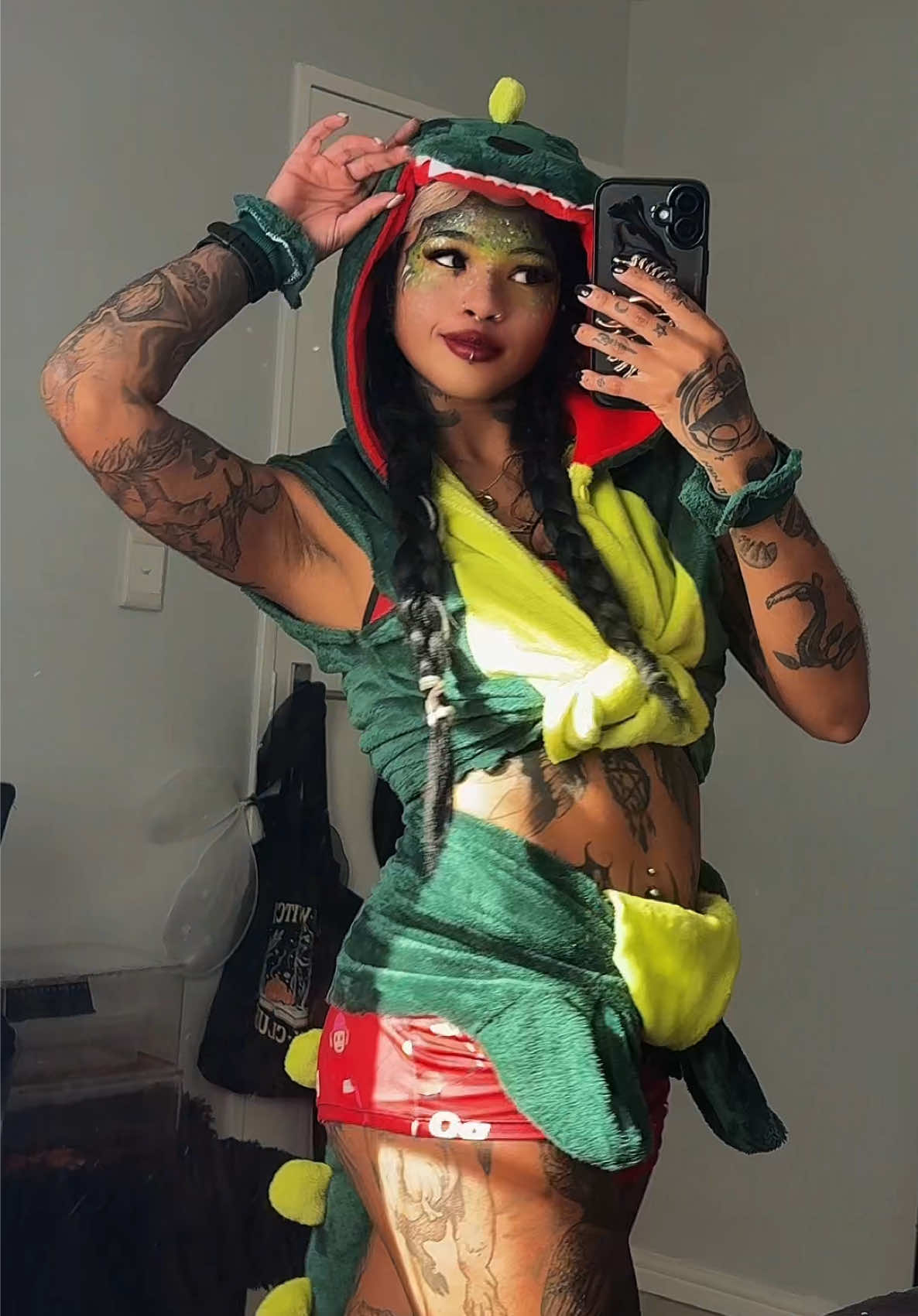 @__SatansNiece__