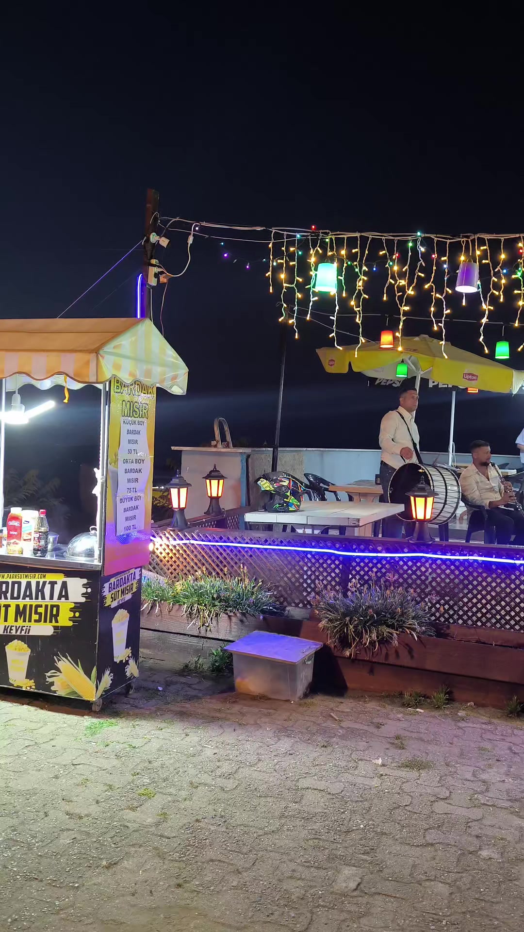 @Ümit Özyurt