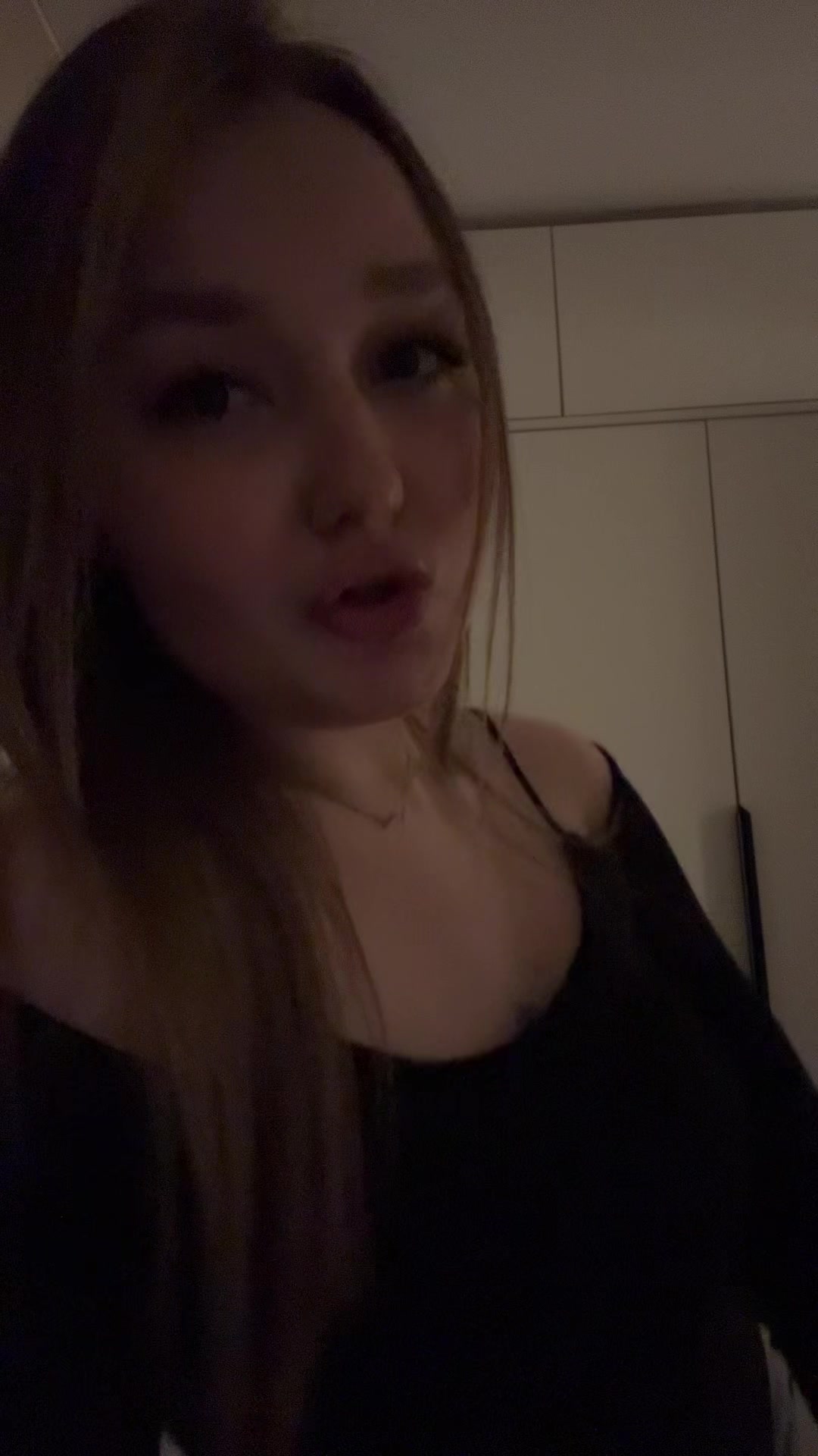 @полина🧸