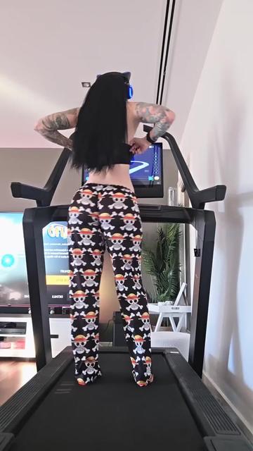 @Ezis_fb