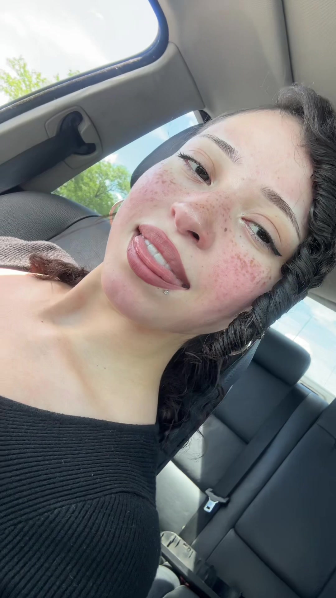 @Jneee