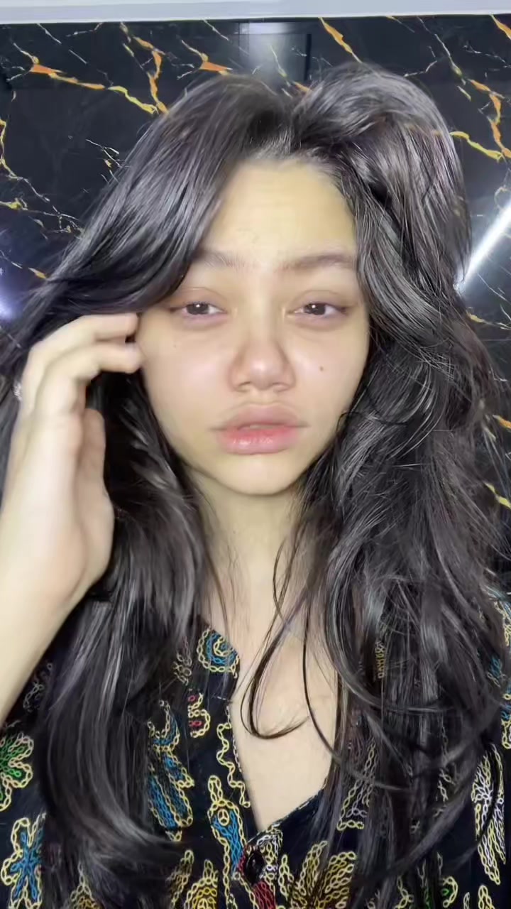 @Akari