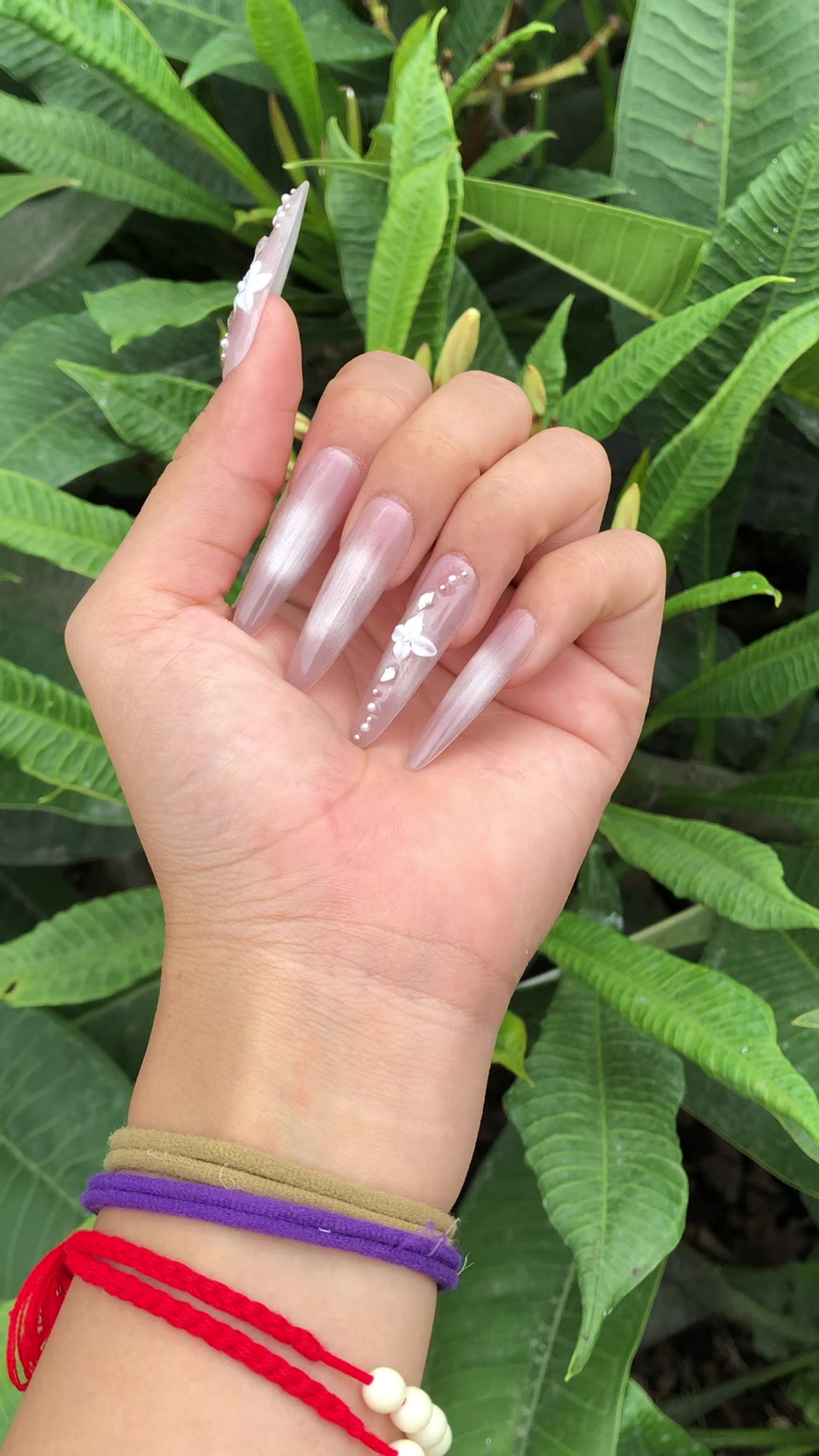 @JMhandmadepressonnails