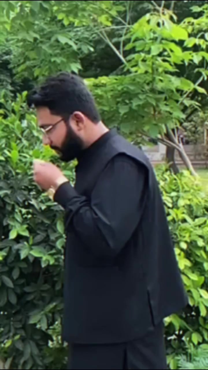 @Choudhary Nabeel Sab😘