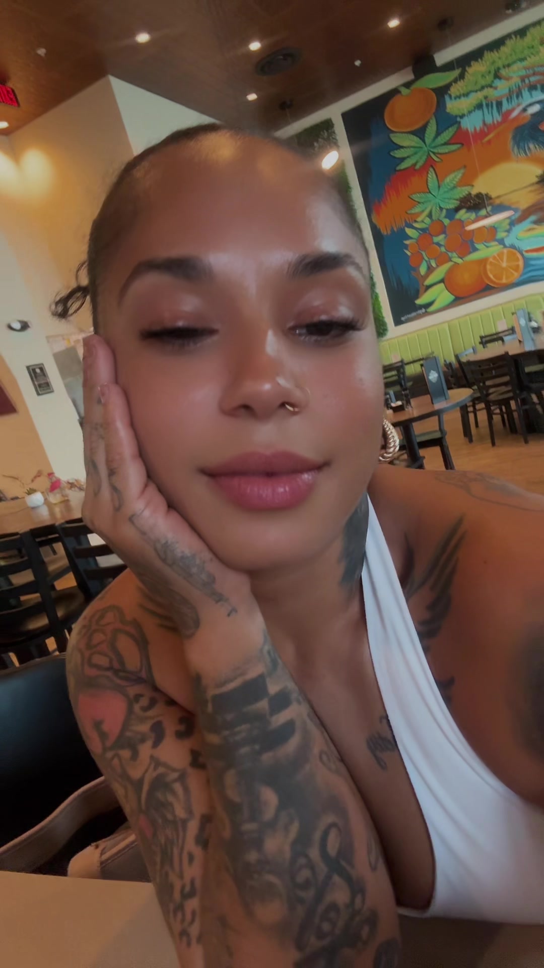 @ShhmoneyCurl