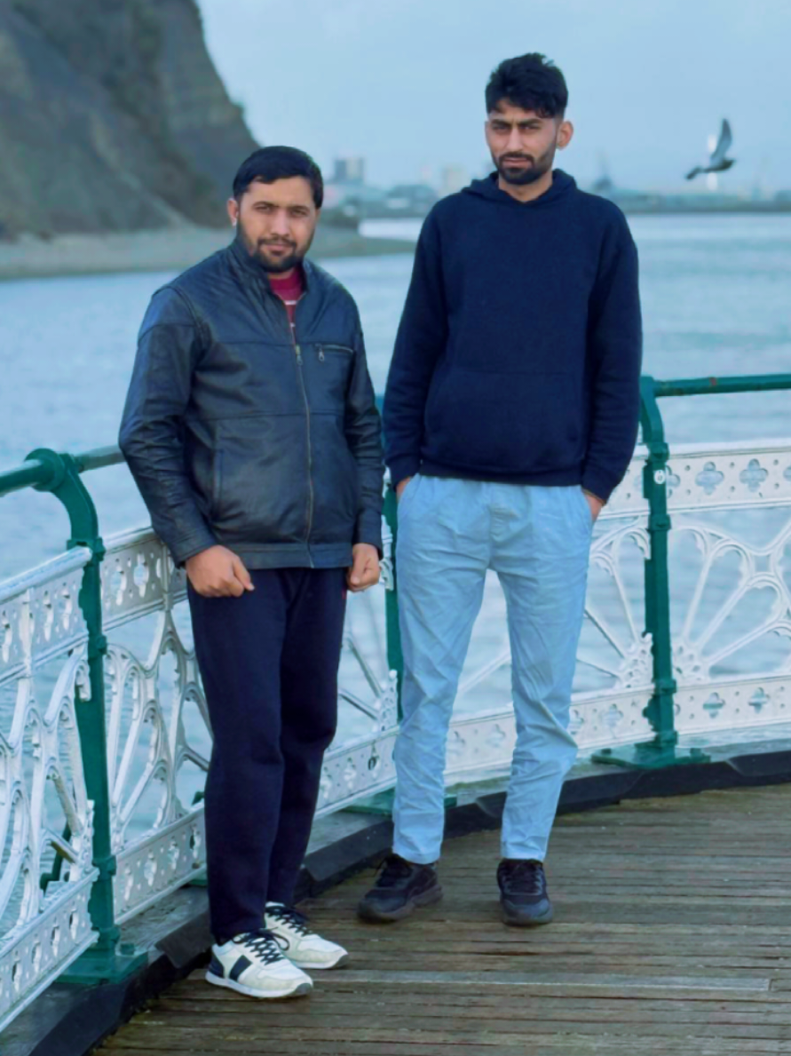 @NAVEED KHAN 🇬🇧🇬🇧🇬🇧