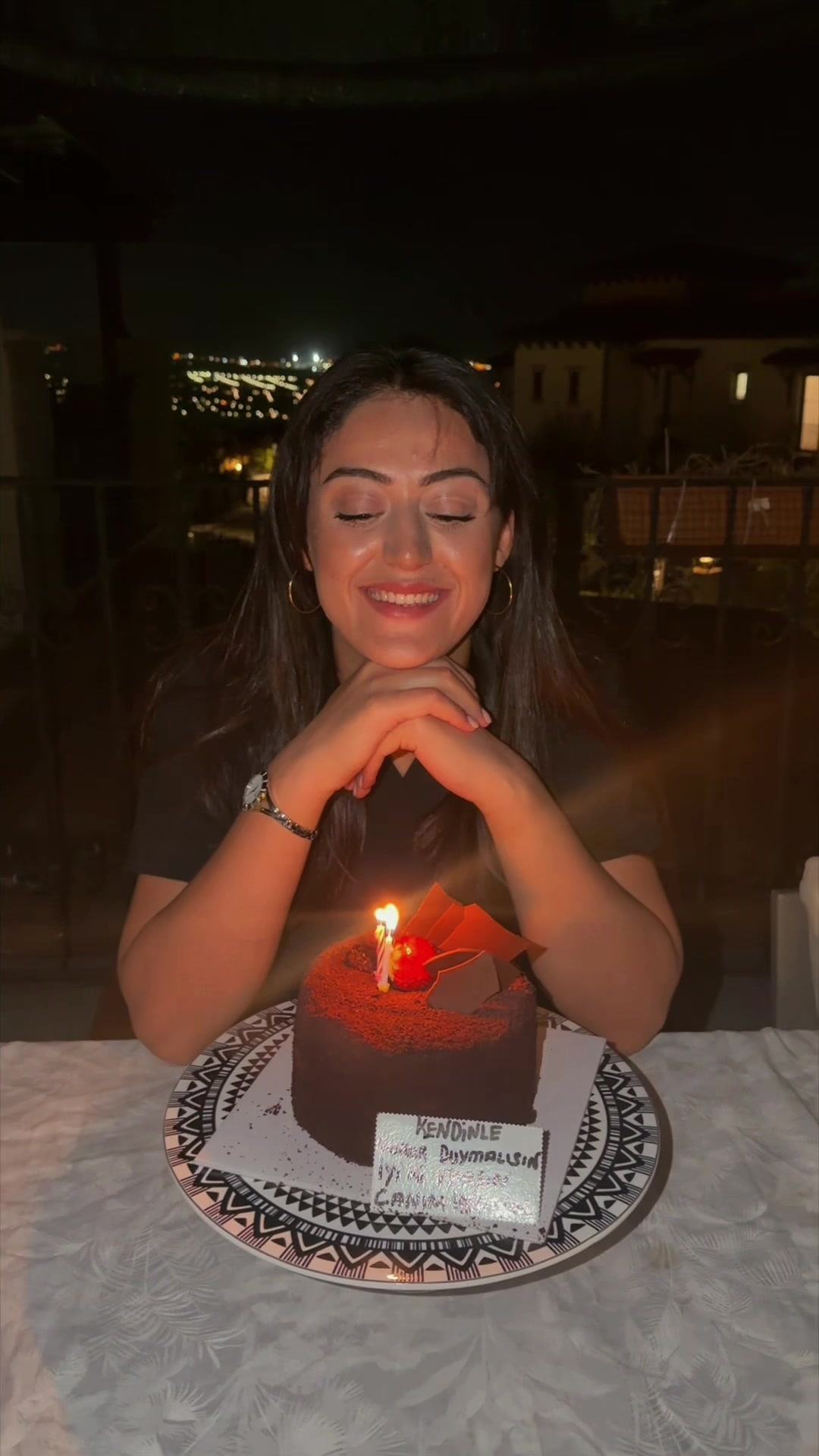 @Suna Cingöz