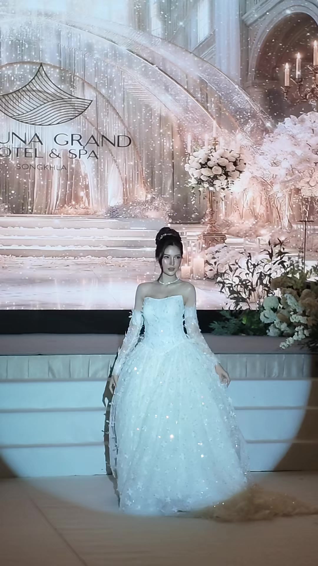 @THEBESTWEDDING