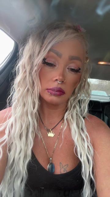 @qu33nlashesz
