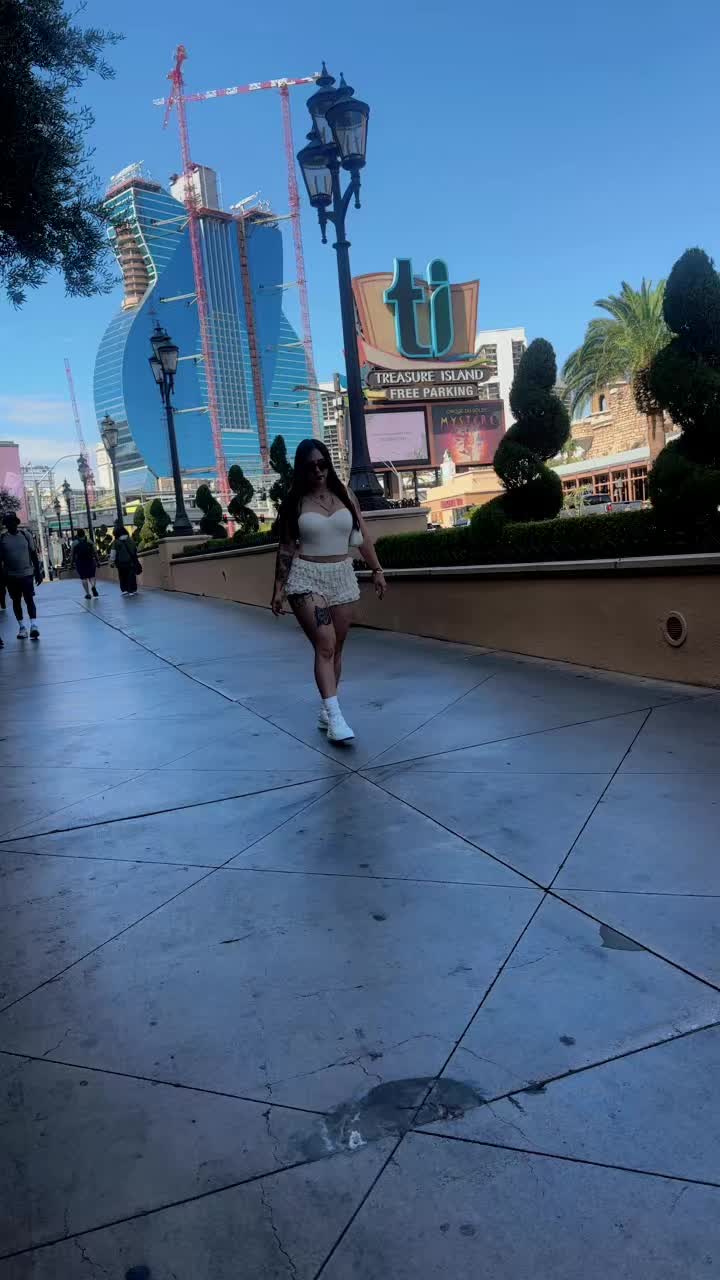 @Genesis Villa699