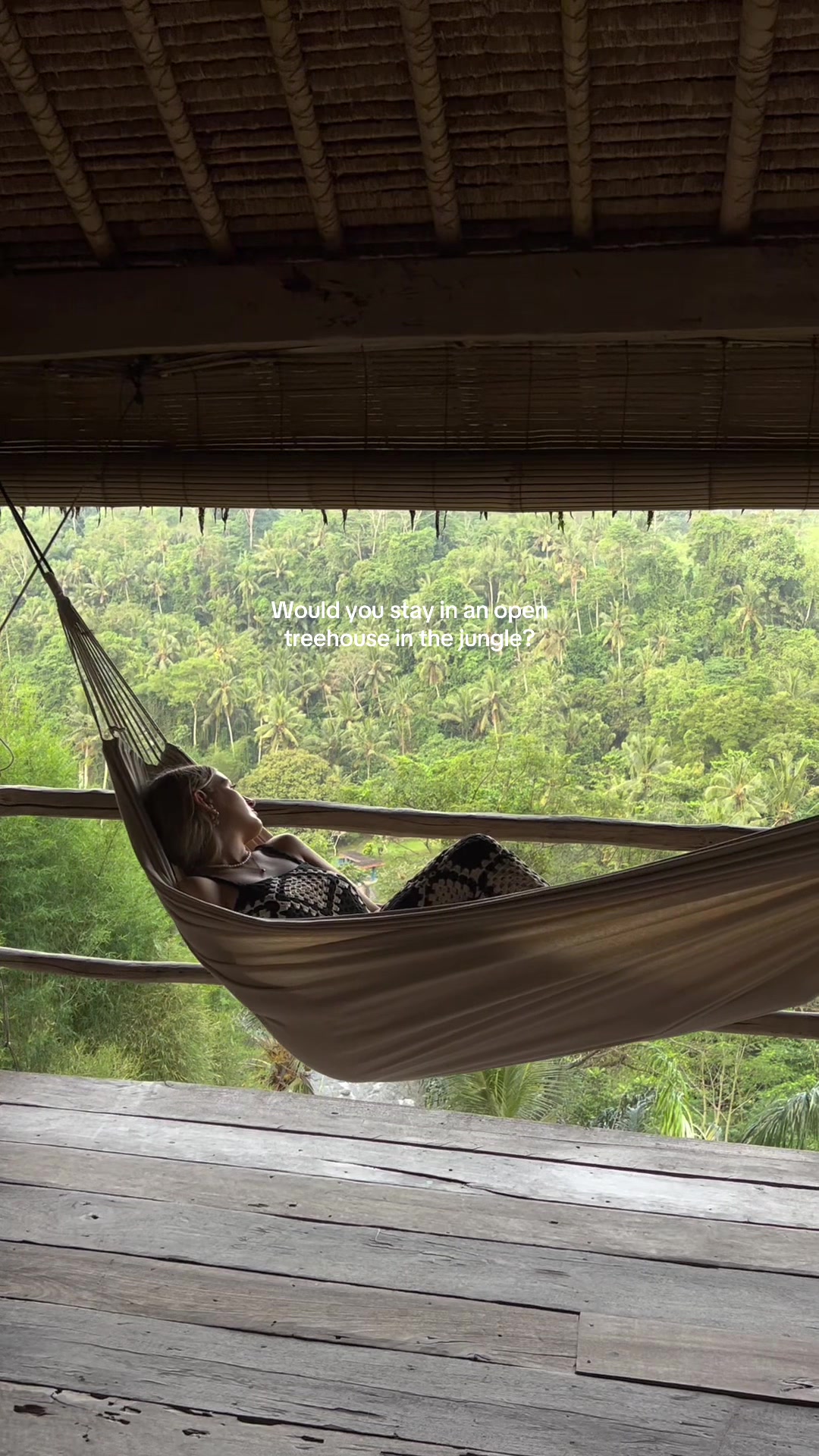 @Aimee Bell - Travel & Life