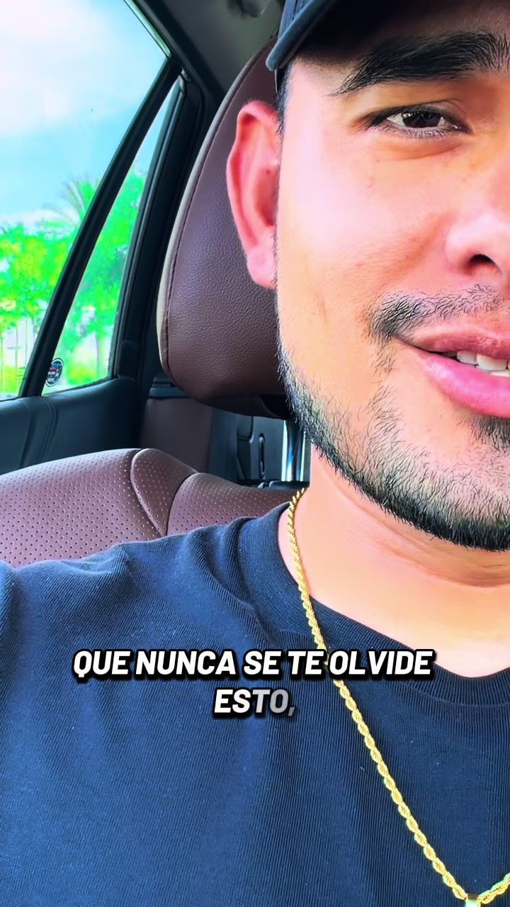 @Alex Uriostegui
