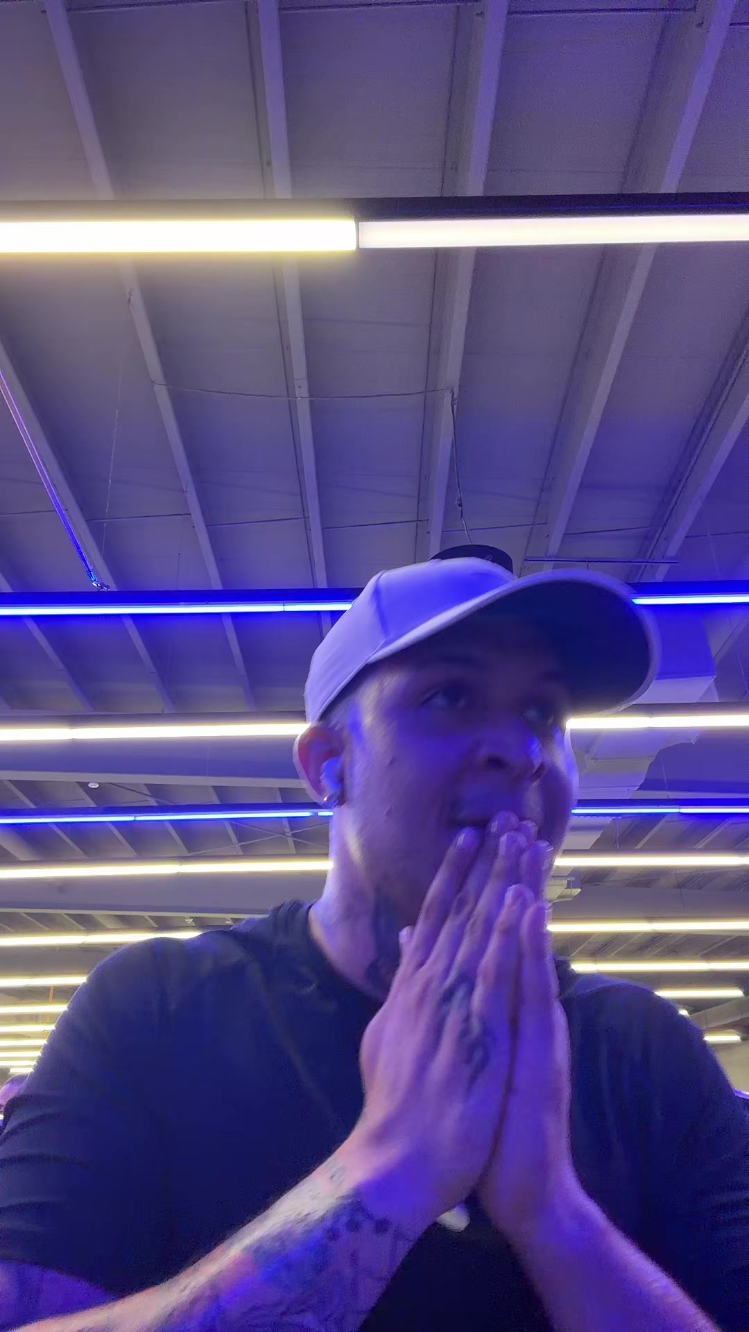 @JeyOne