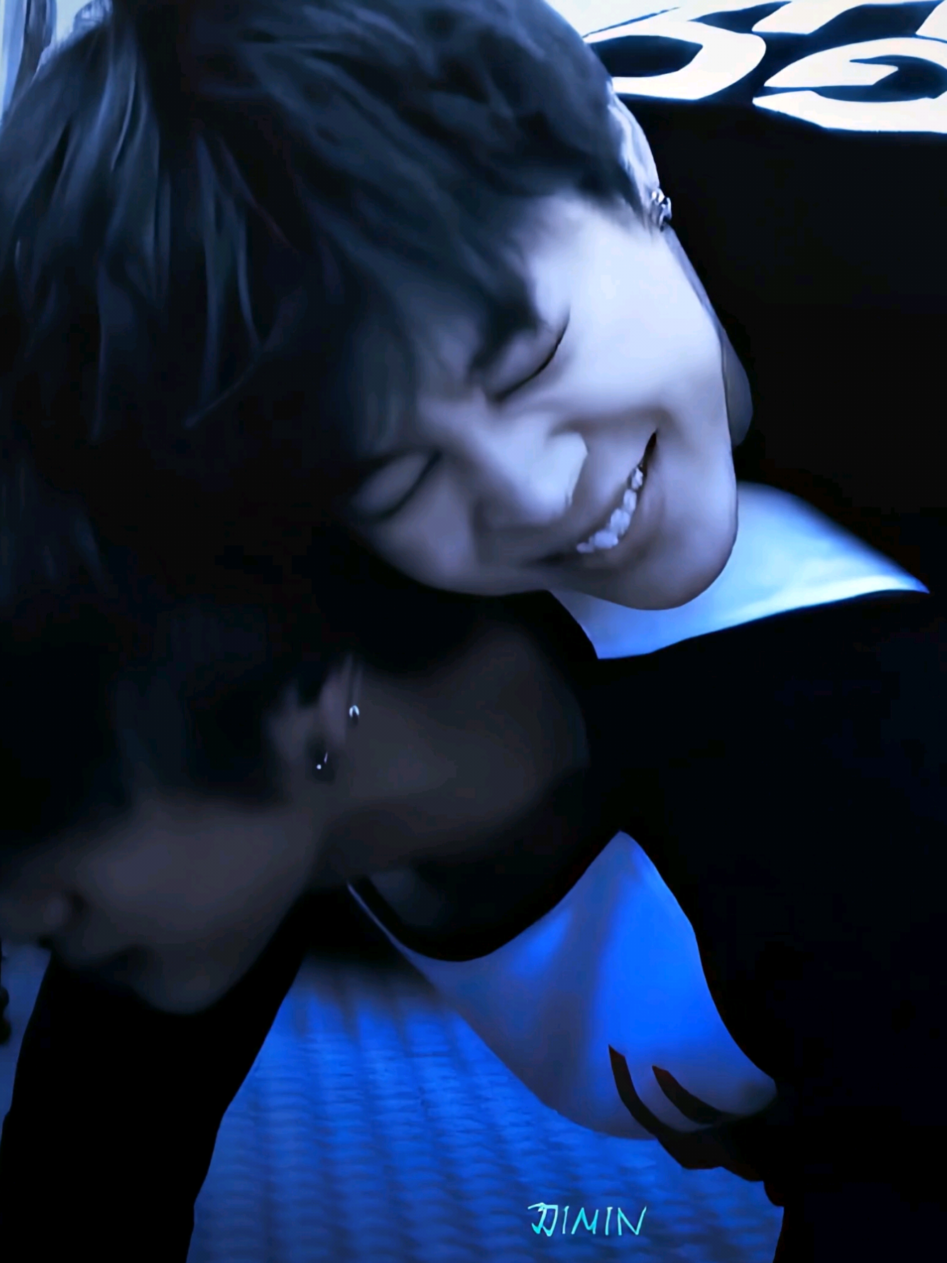 @jj1m1n⁷ is seeing BTS