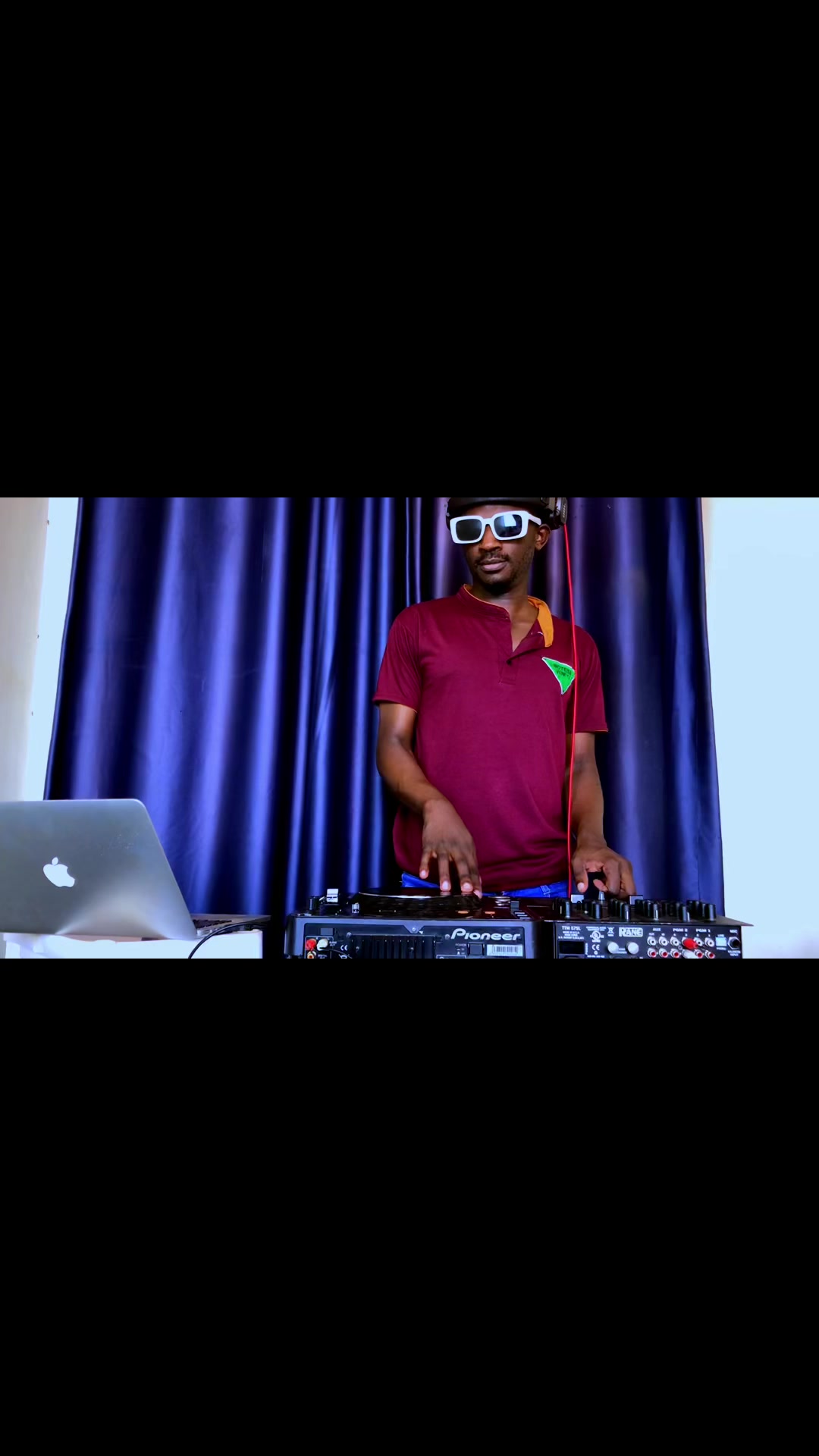 @DJ LEON UG