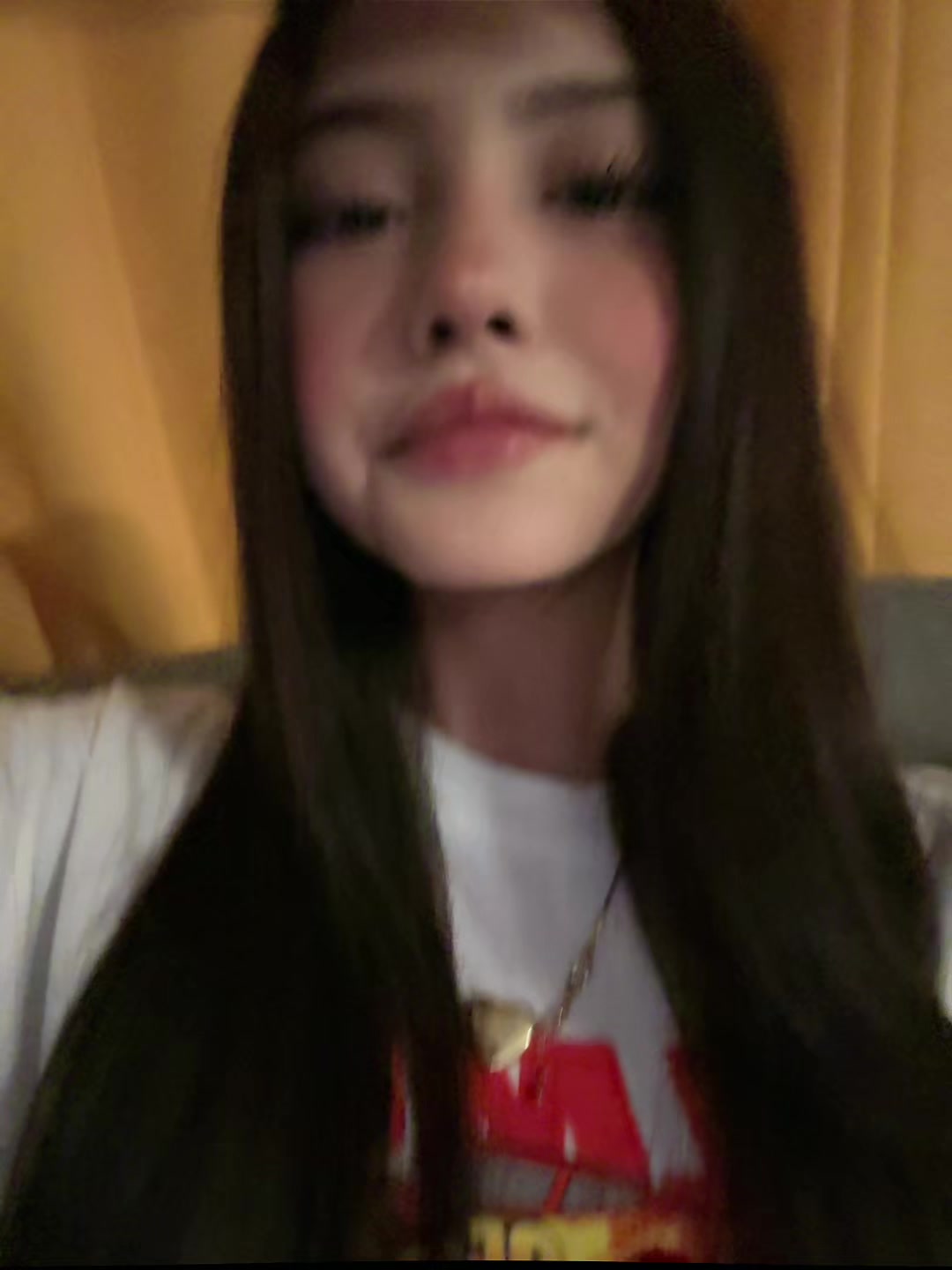 @𝒶𝓁𝒾 🍒