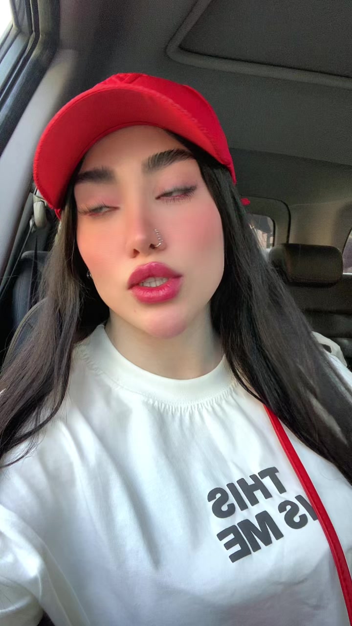 @parniashahiii78