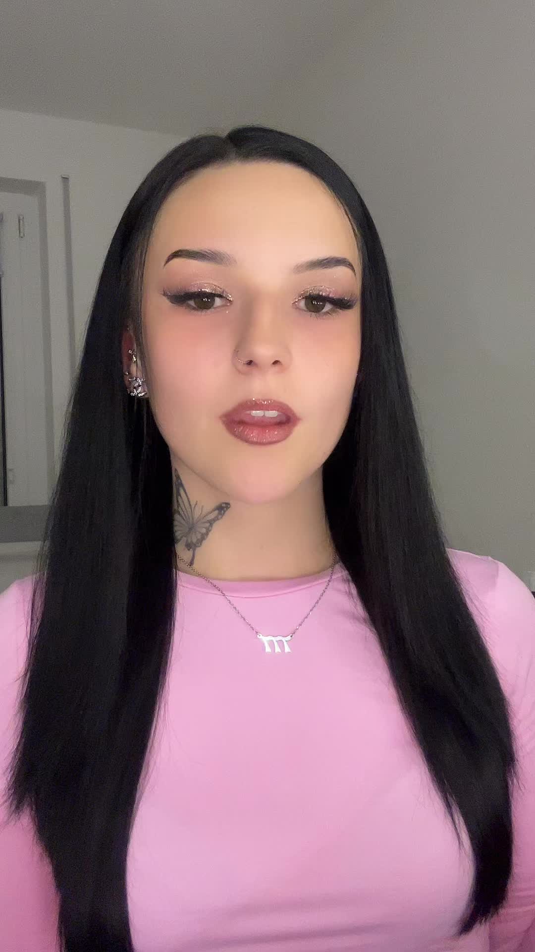 @Vanessa🦋