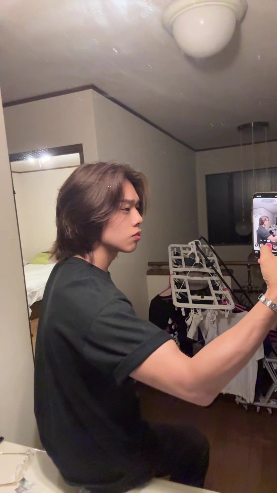 @leona