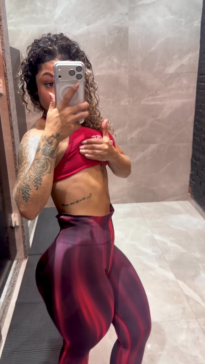 @Emily Vieira 🫦🔥