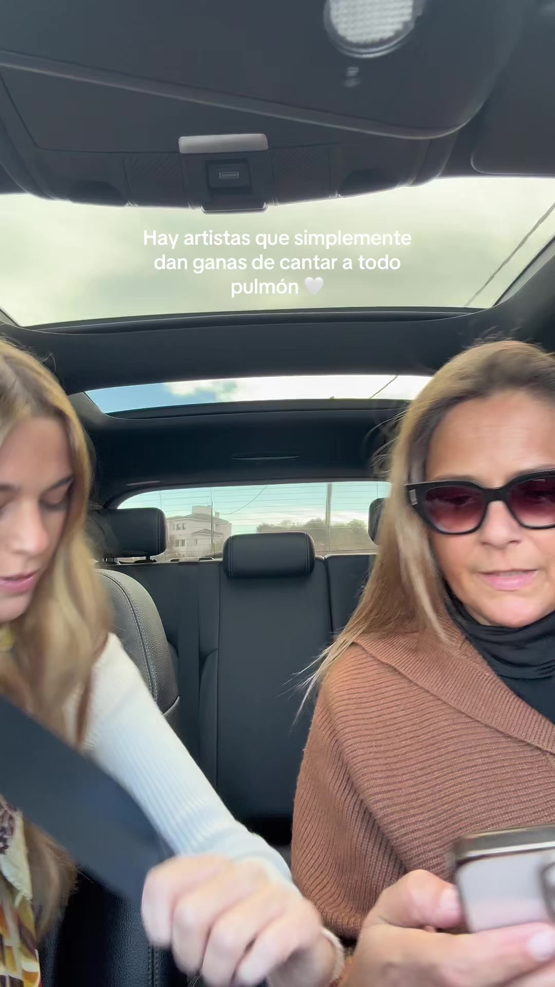 @Mar&iacute;a Agustina