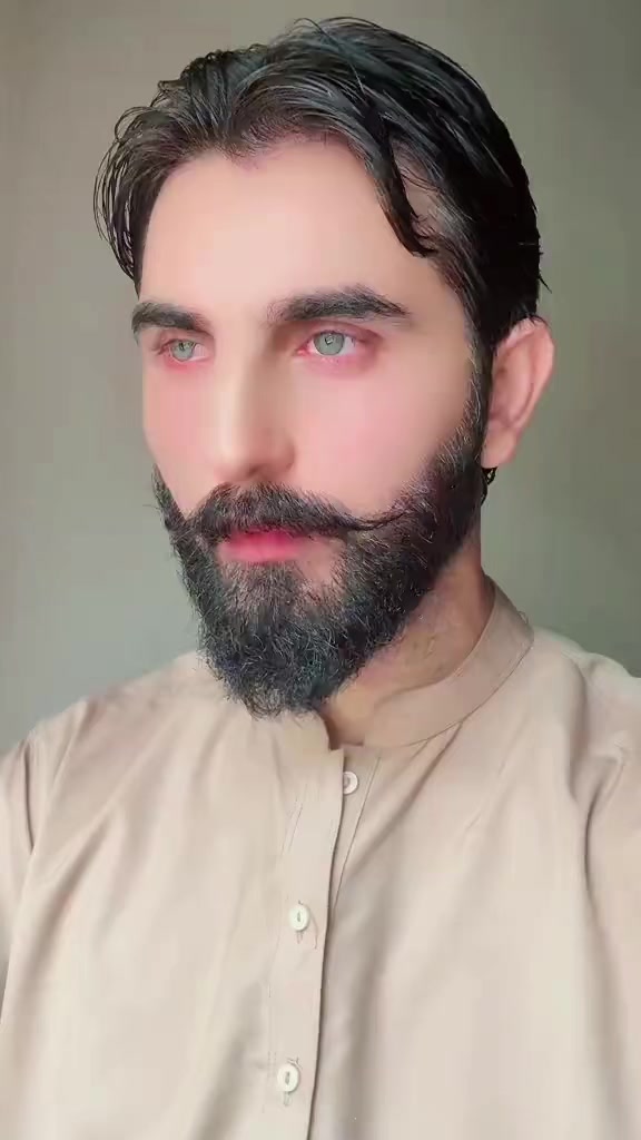 @NABEEL GREEN EYES 👁