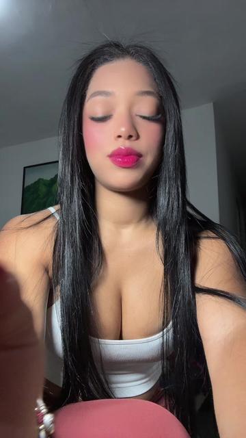 @ANA KARINA 🖤