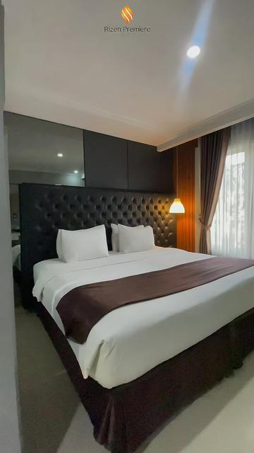 @Rizen Premiere Hotel
