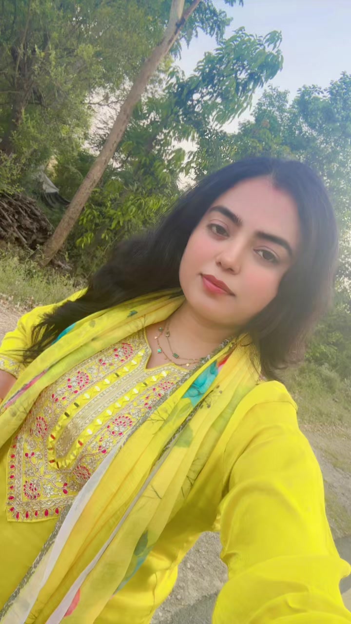 @Aneeta🖤