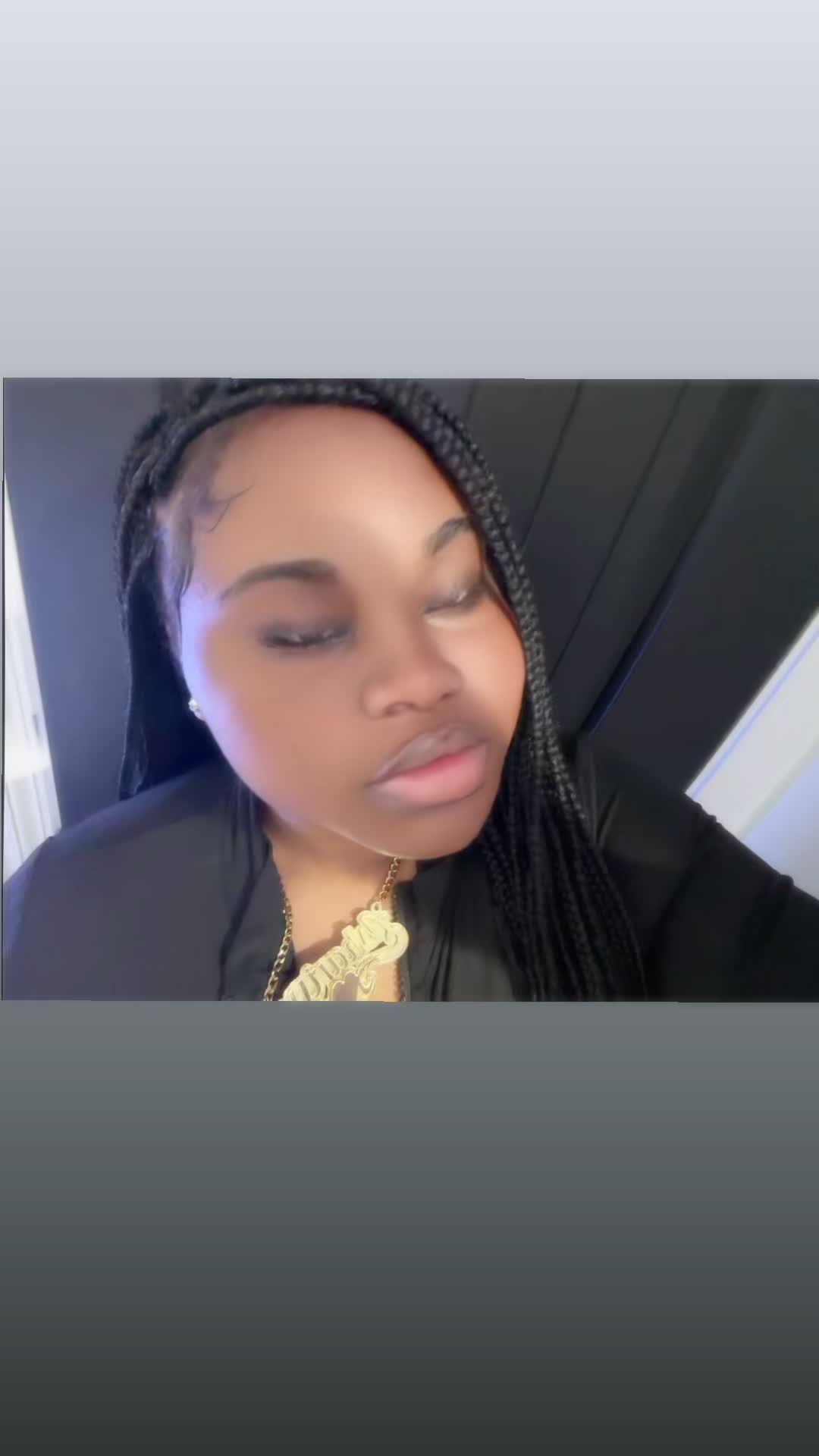 @PRETTY.LITTLE_THING
