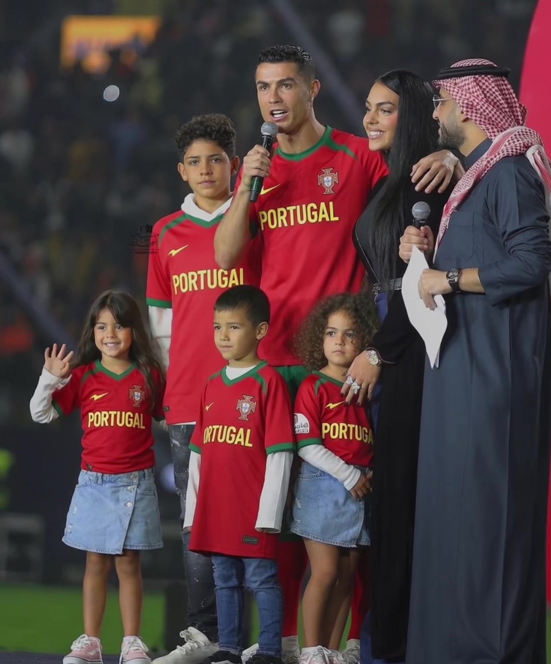 @Cr7 world