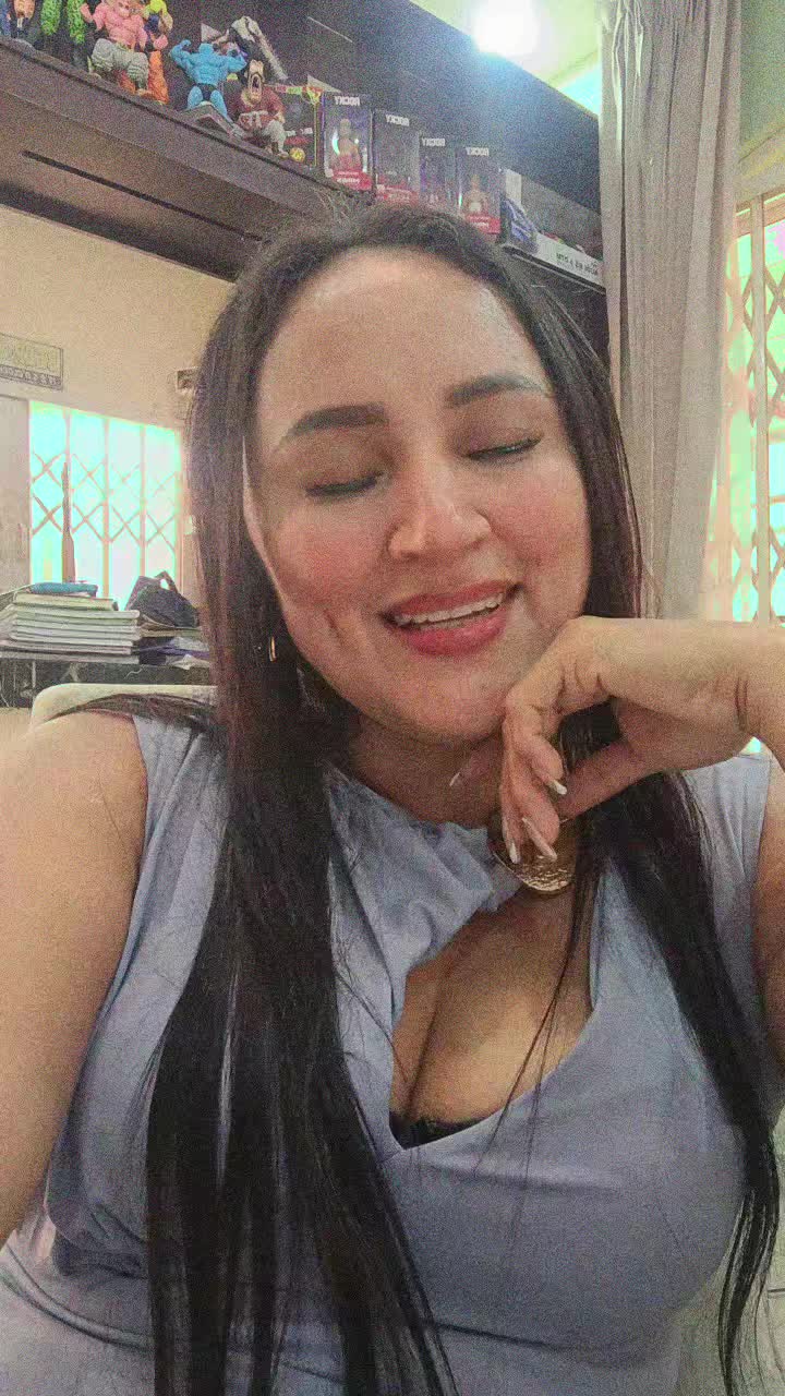 @lucesita infante🇪🇨