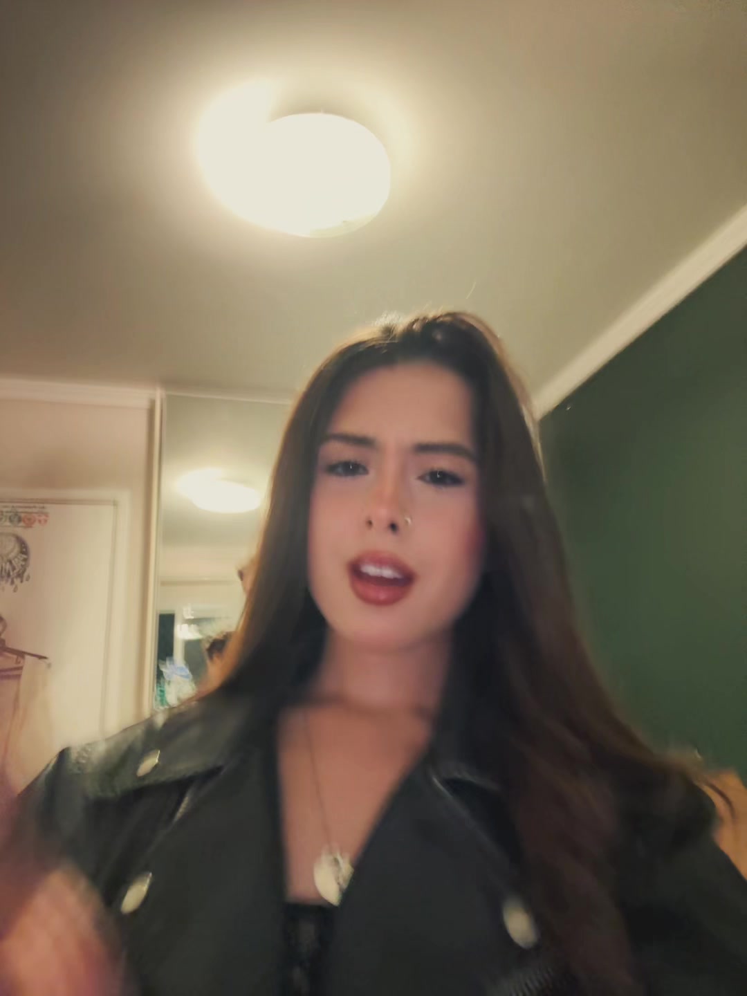 @isabella