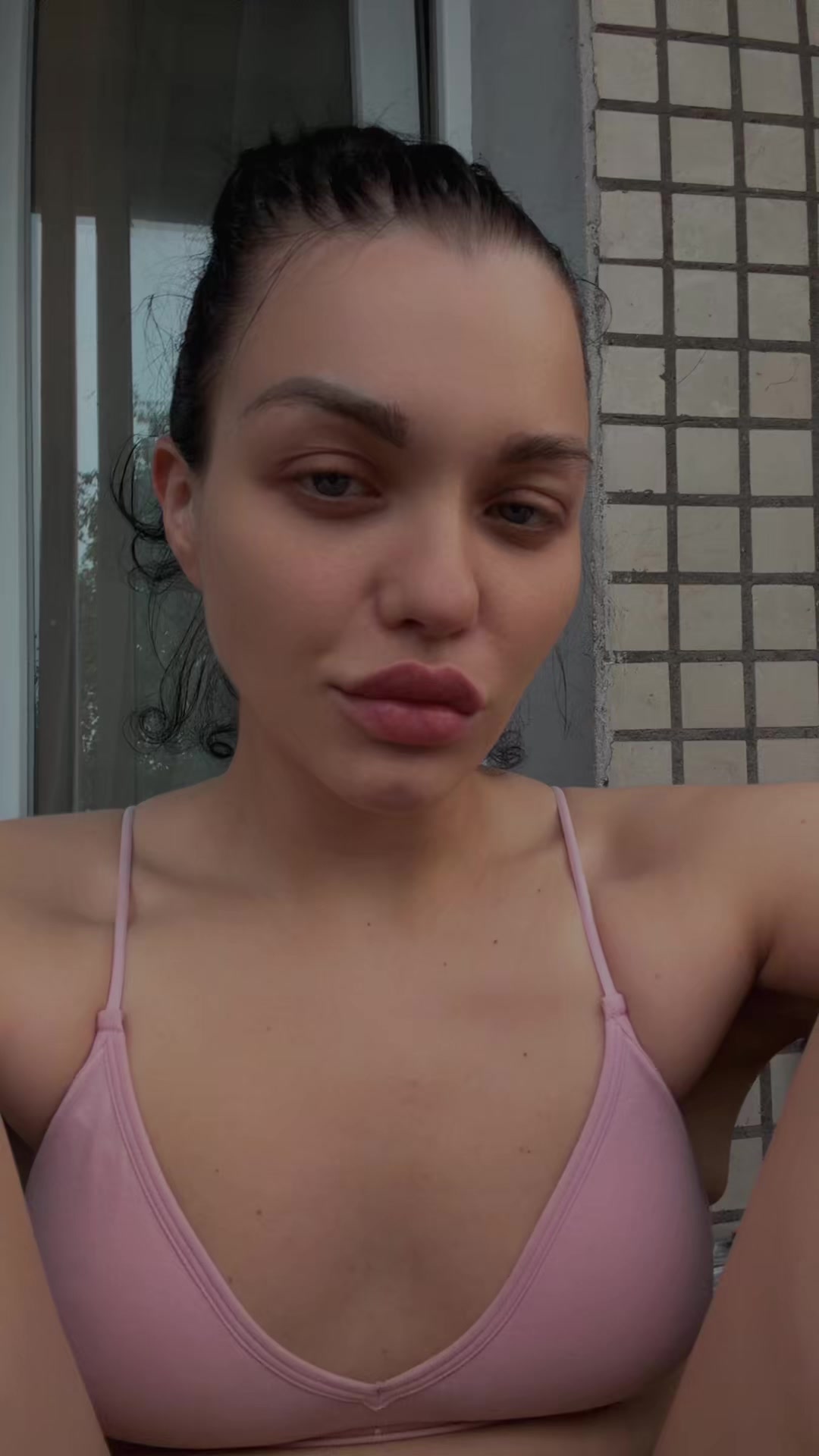 @Anna Varta
