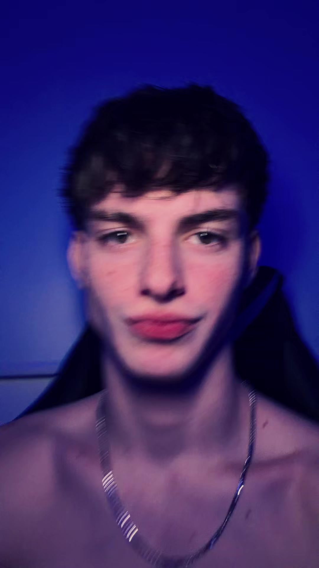 @aaron.shm. 🏳️