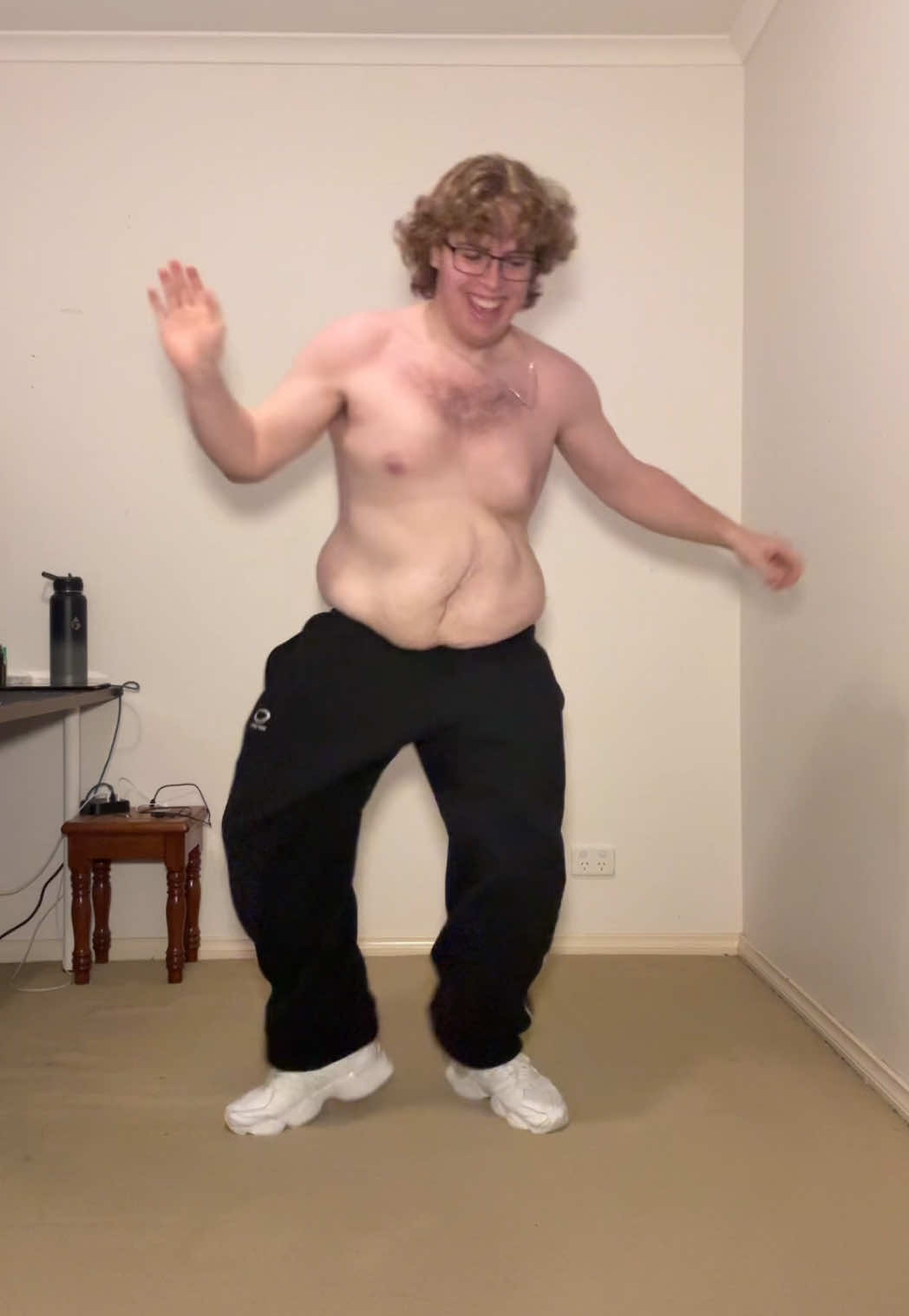 @Maakwithak