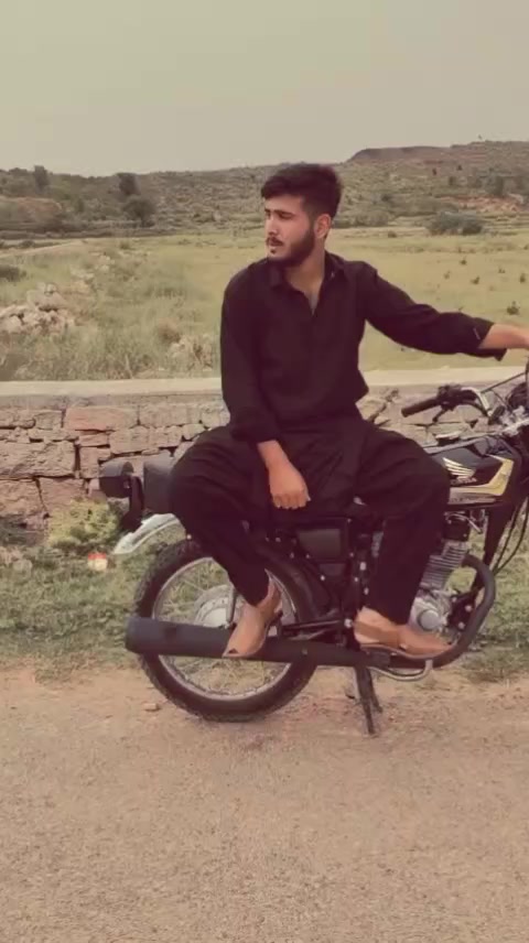 @قصہ مختصر💫💫