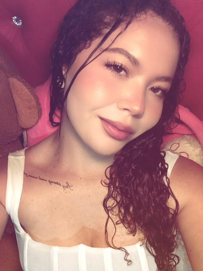 @𝓔𝓲𝓶𝔂🍒