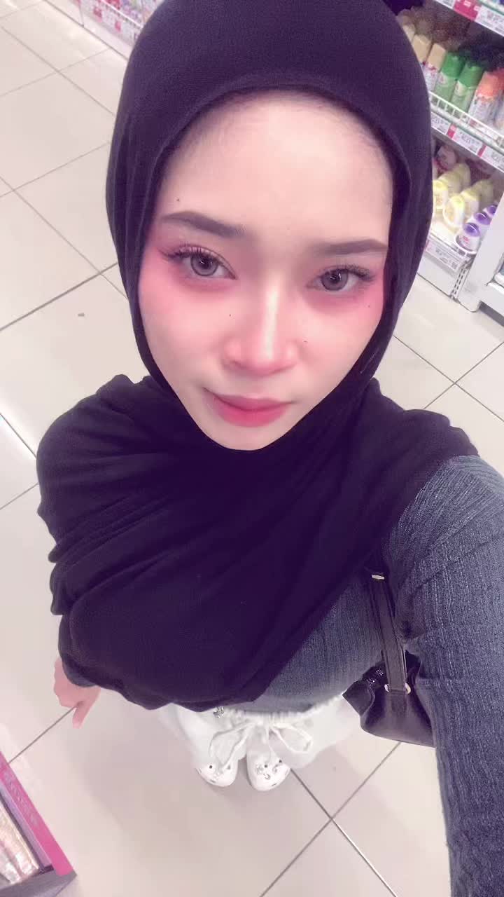 @destyputrii