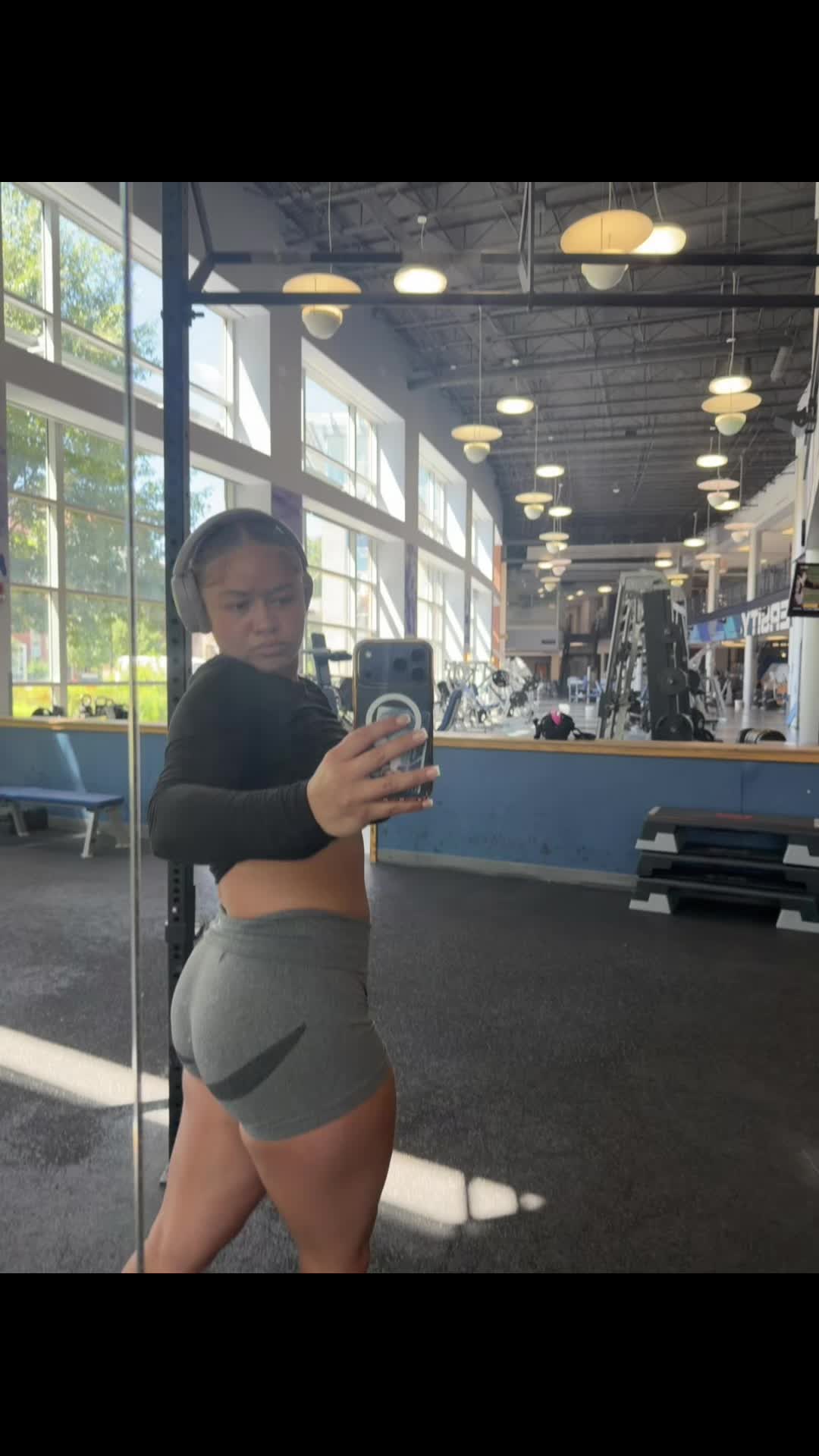 @charlibarli