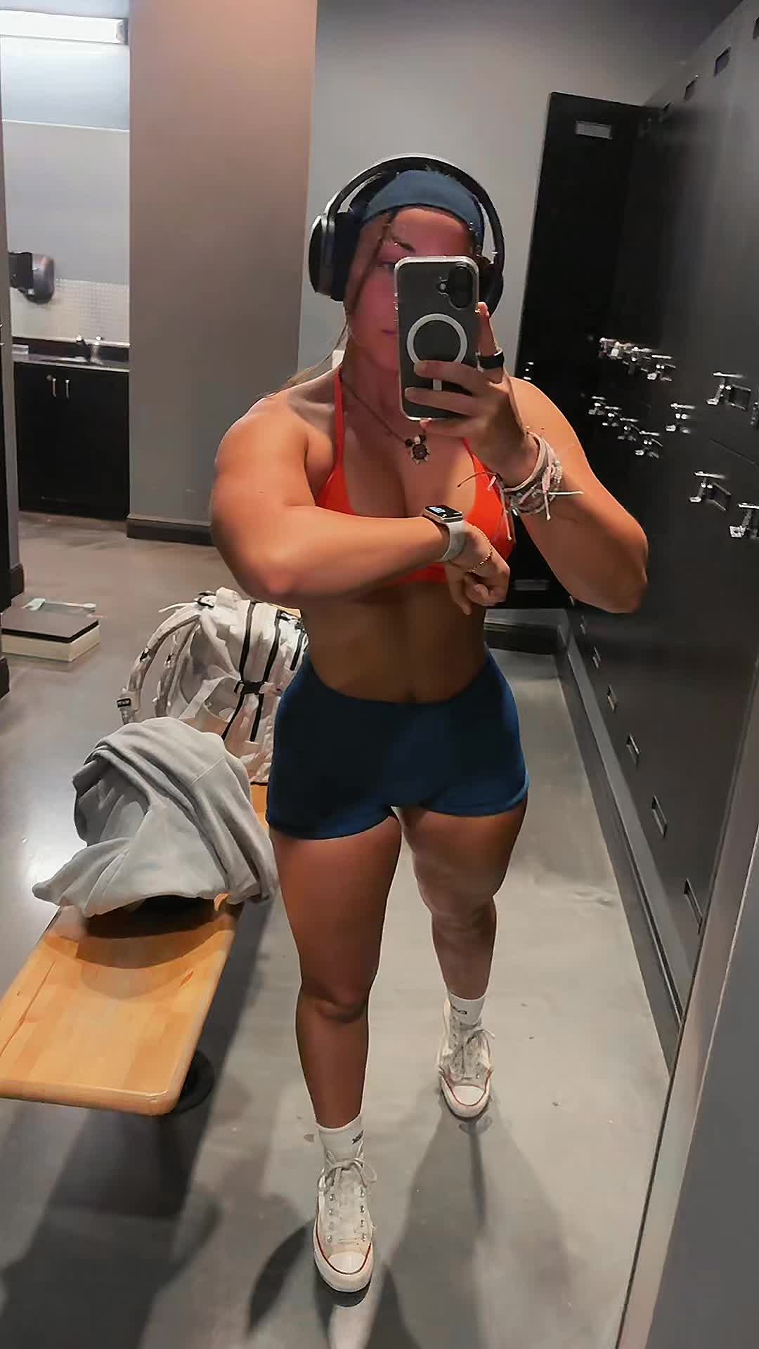 @robyn