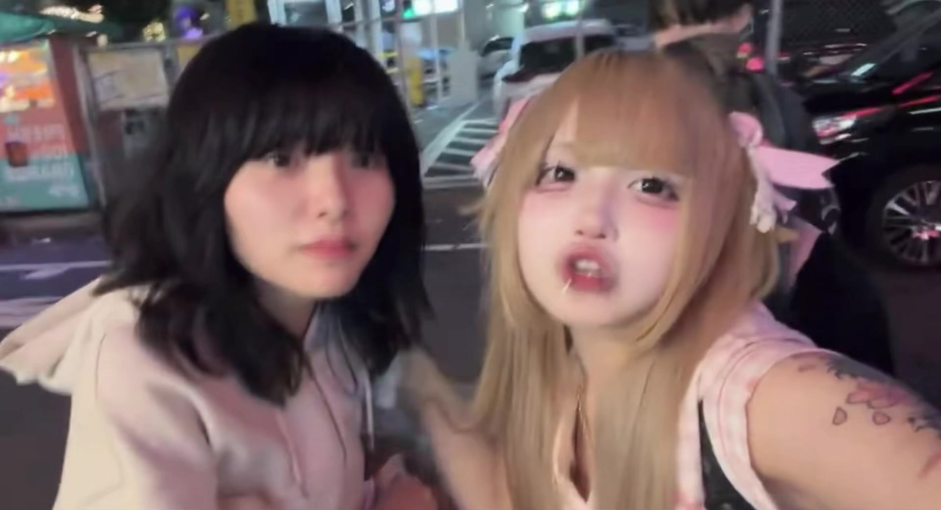 @т⩊т