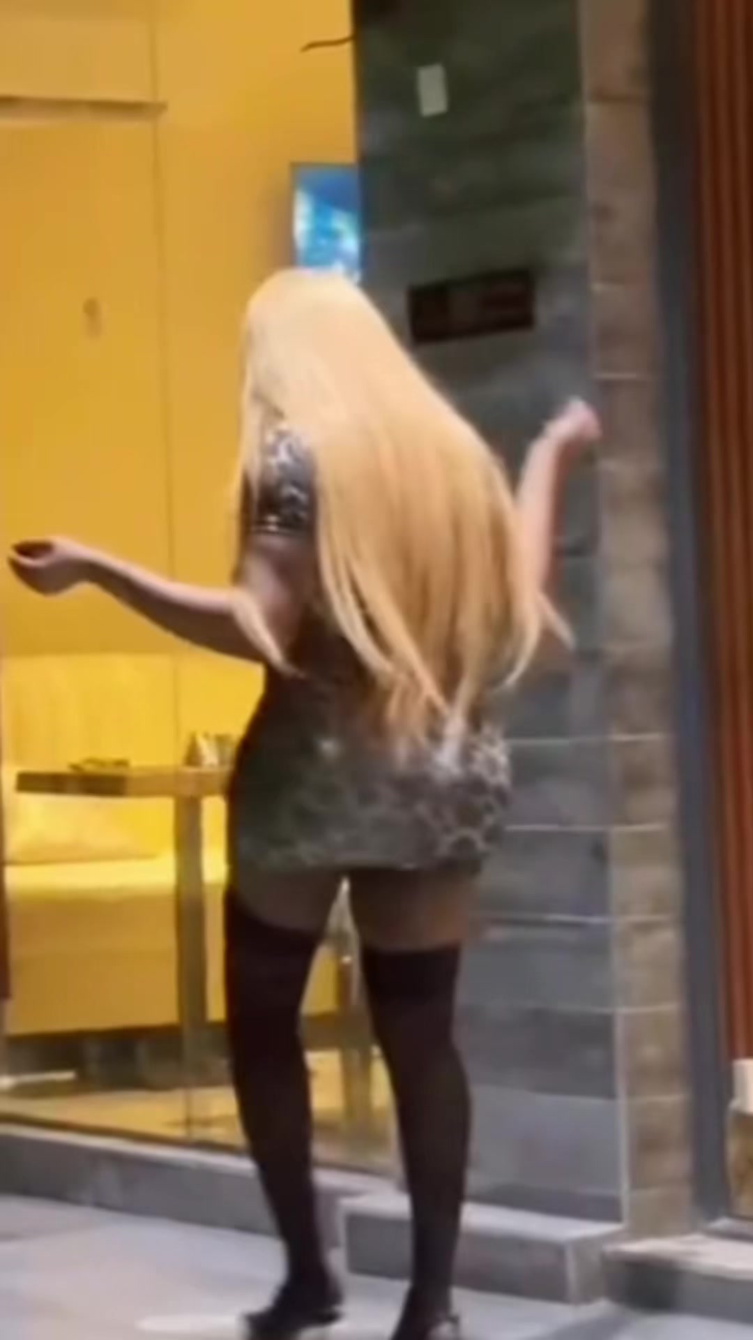 @Mercedes_diva