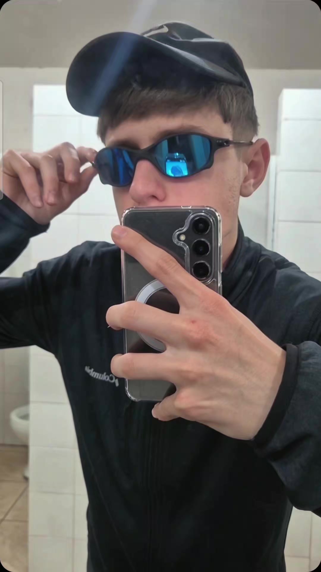 @F🥇