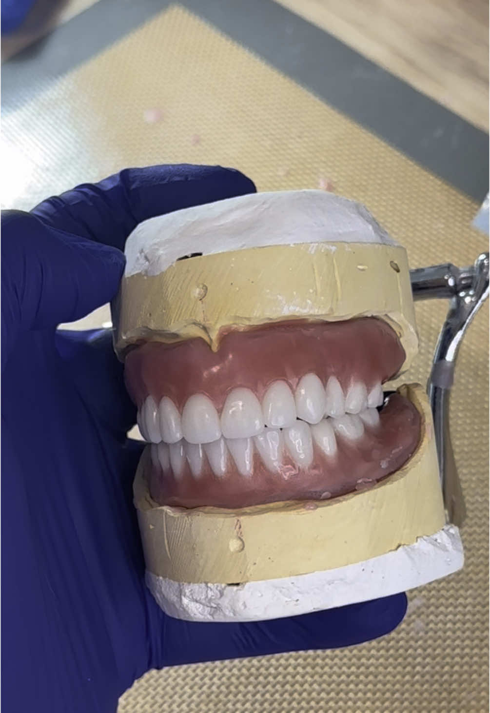 @Dental tech 🦷
